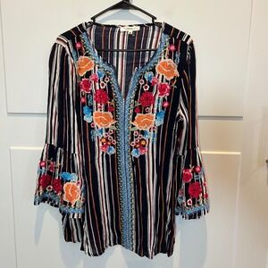 Andree by UNIT Striped Bell Sleeve Boho Embroidered Tunic Top Women's‎ Medium